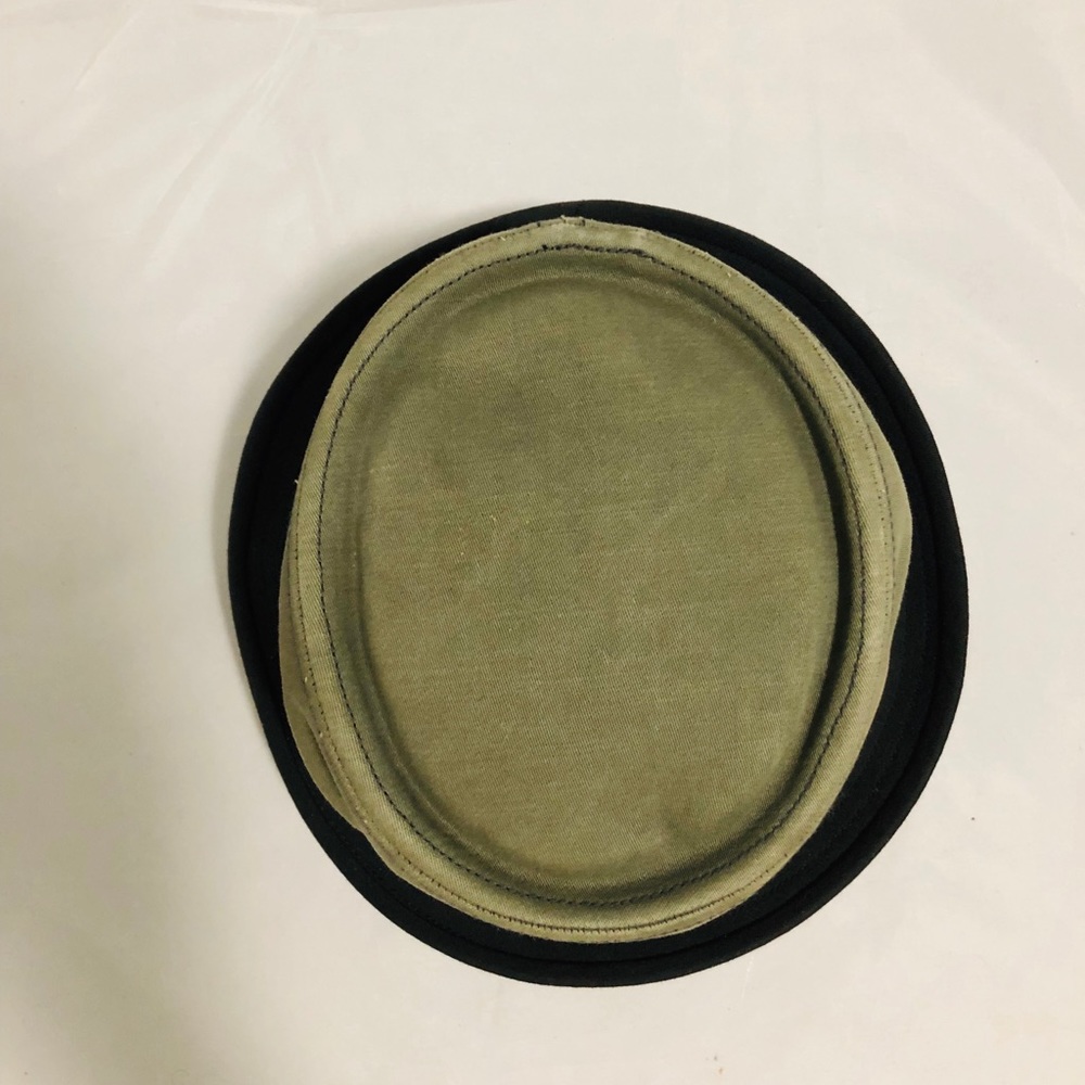 Hat - Picture 2 of 7